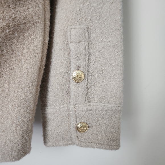 J. Crew | Bouclé Long Sleeve Button Front Shirt Jacket in Sandstone - Size XS - Picture 8 of 10